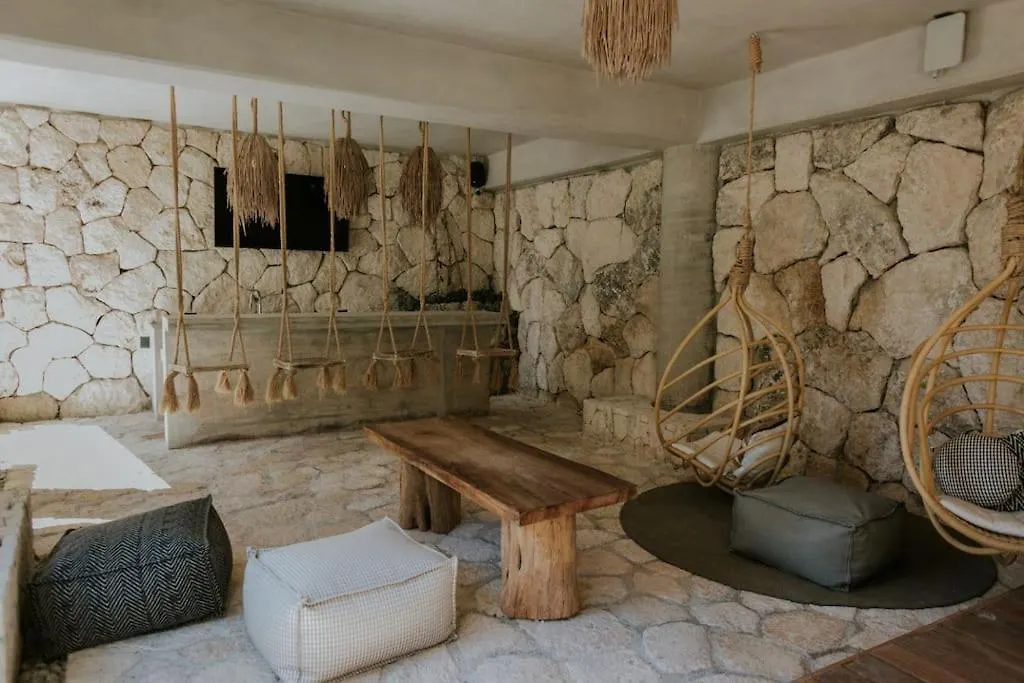 Cenote & Luxury Condo Studio Tulum Mexique