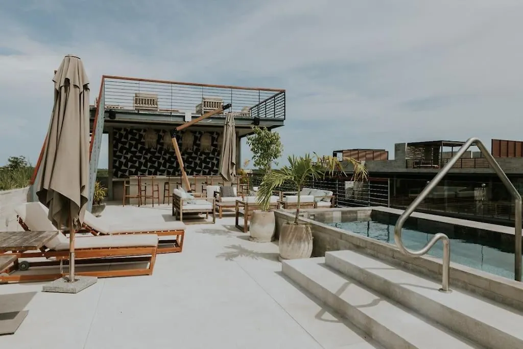 Cenote & Luxury Condo Studio Tulum Appartement