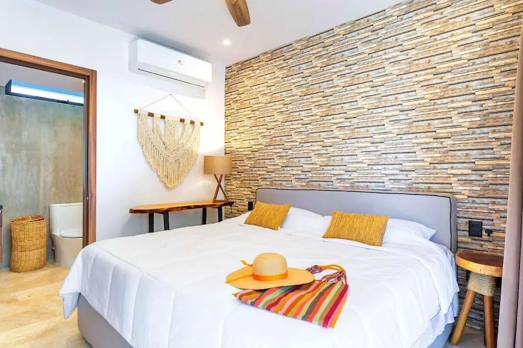 Cenote & Luxury Condo Studio Tulum 0*,